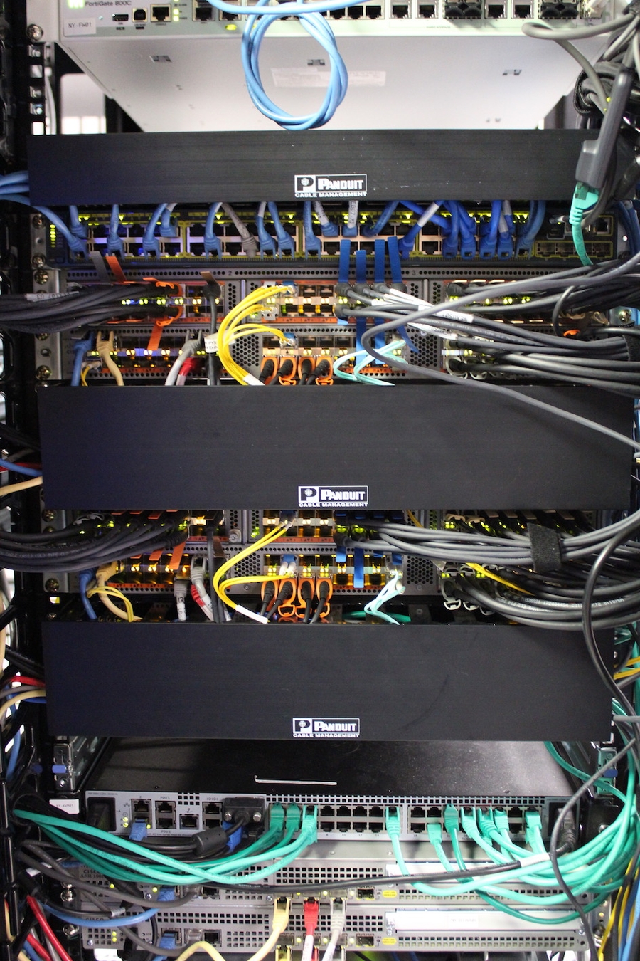 SO-Hardware-Network-NewYork-Rack-Small.jpg
